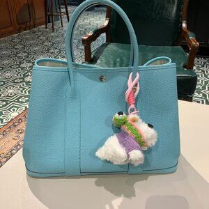 Classic Hermes Bag: A Stylish and Versatile Choice for Elegance